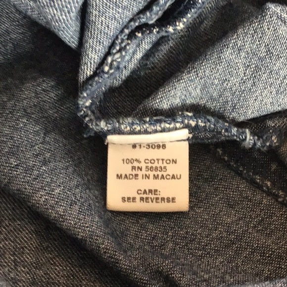 Cabela’s possibly vintage sleeveless decorative button front denim dress. Size 6 - Picture 7 of 8